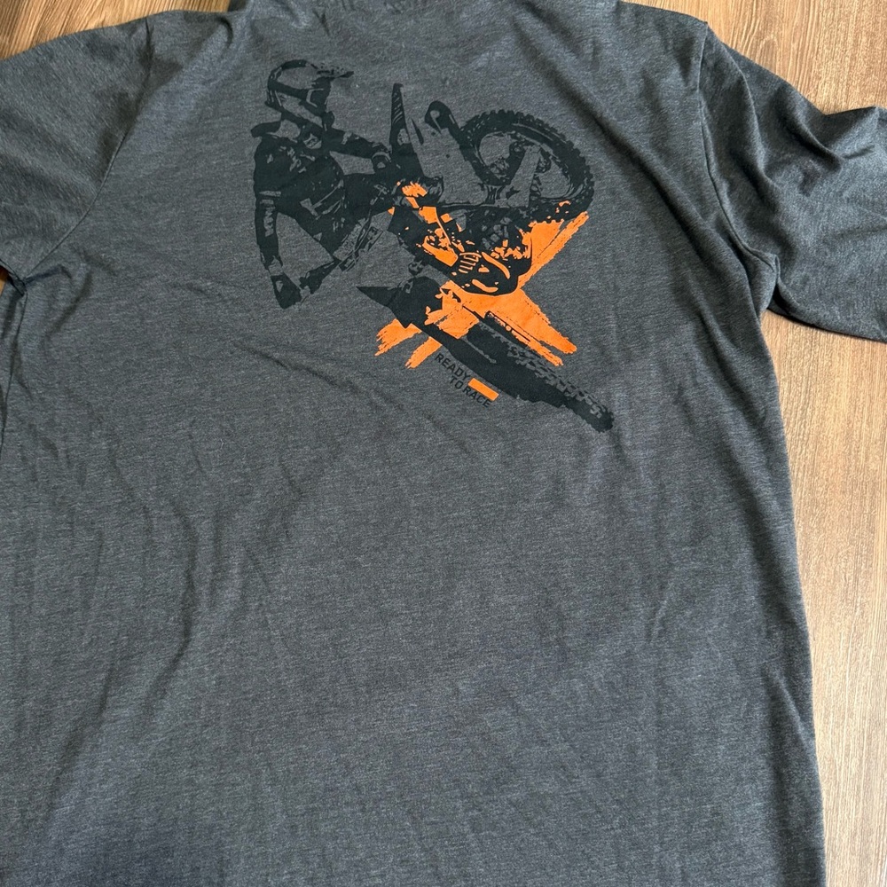 KTM T-Shirt XL Gray Graphic Print Size Large Like New